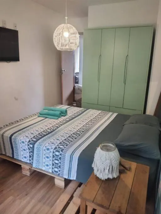 Apartamento Segurança e conforto na Praia Brava a 100 do mar - Condomínio Curimã Florianópolis Brasil
