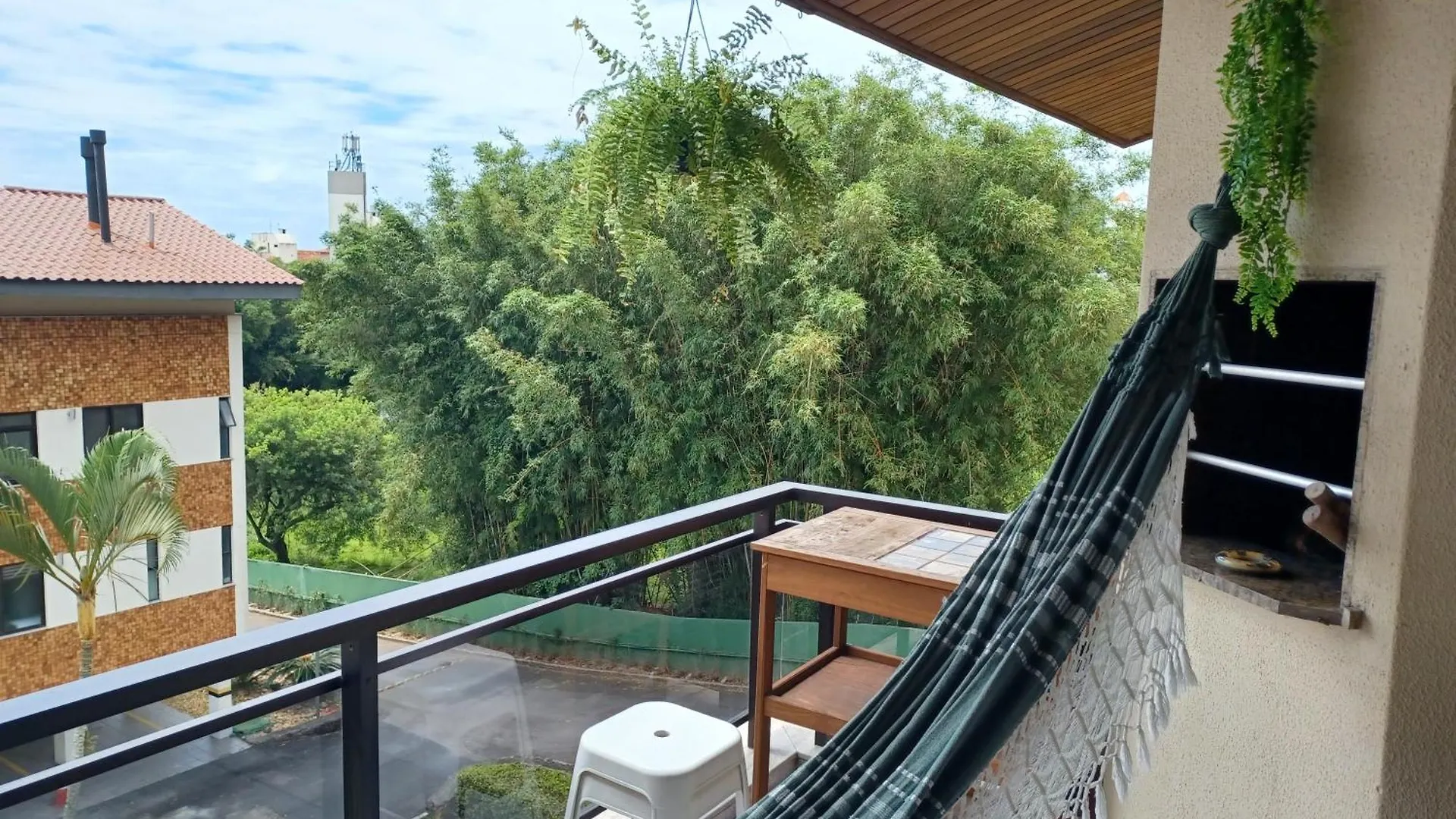 Apartamento Segurança e conforto na Praia Brava a 100 do mar - Condomínio Curimã Florianópolis