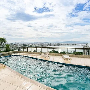 Ap 2 Quartos Próximo A Ponte Hercílio Luz Em Condomínio Com Piscina - Centro Florianópolis